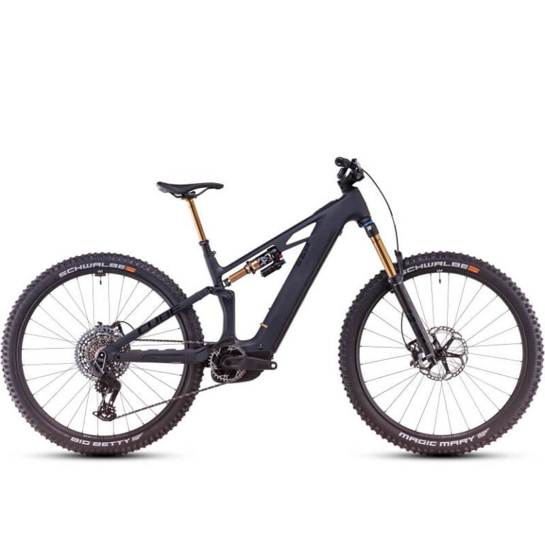 Cube stereo hybrid one44 hpc at 800 carbon´n´gold9