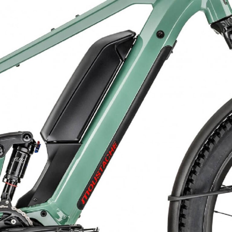 Moustache Samedi 27 FS Weekend EQ